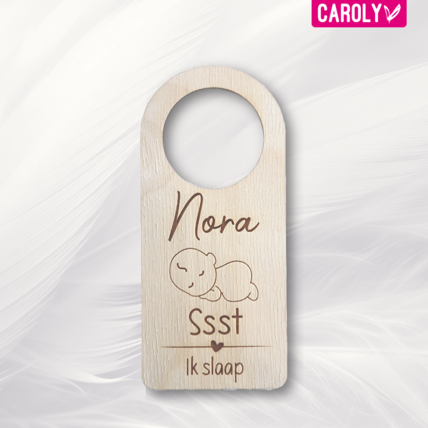 Houten deurhanger baby met naam