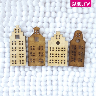 Setje van 4 houten huisjes