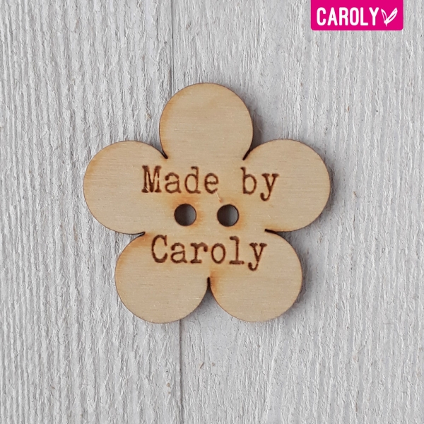 Houten bloemetje met eigen tekst 