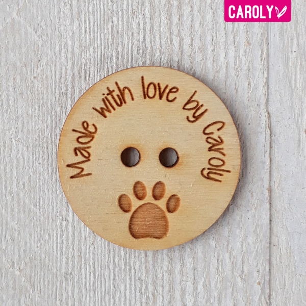 Houten knoop met naam of eigen tekst - hondenpootje