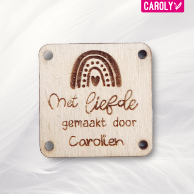 Houten label "regenboog" met naam 3x3cm