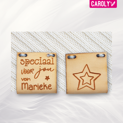 Leren label "speciaal voor jou van" met naam 30x65mm onderkant