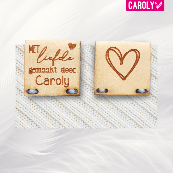 Leren label "met liefde gemaakt door" met naam 30x65mm bovenkant